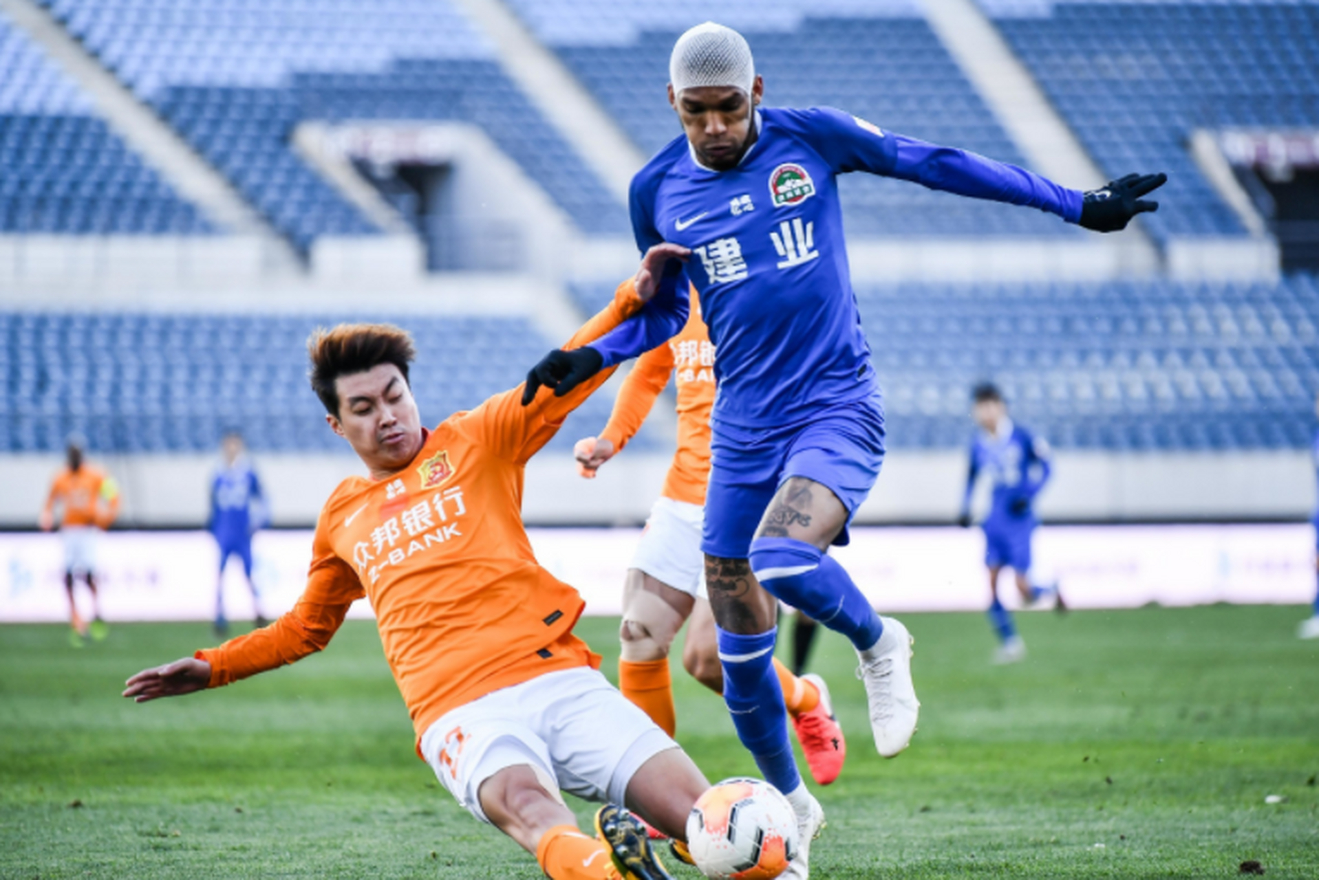 关于深圳客场不敌建业，保级形势愈发严峻的信息