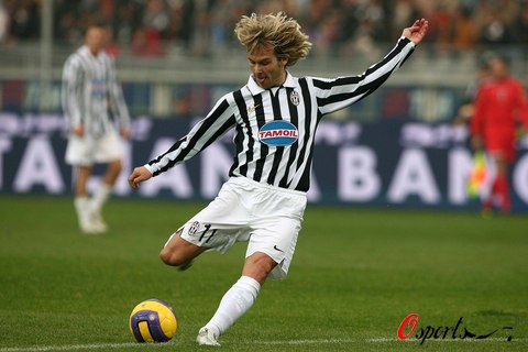 包含佩斯卡拉主场击败对手，逃离降级区的词条